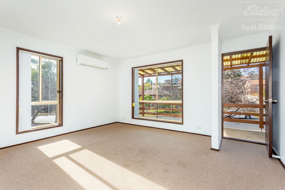 7/2 Lazarus Crescent, Queanbeyan West NSW 2620, Image 2