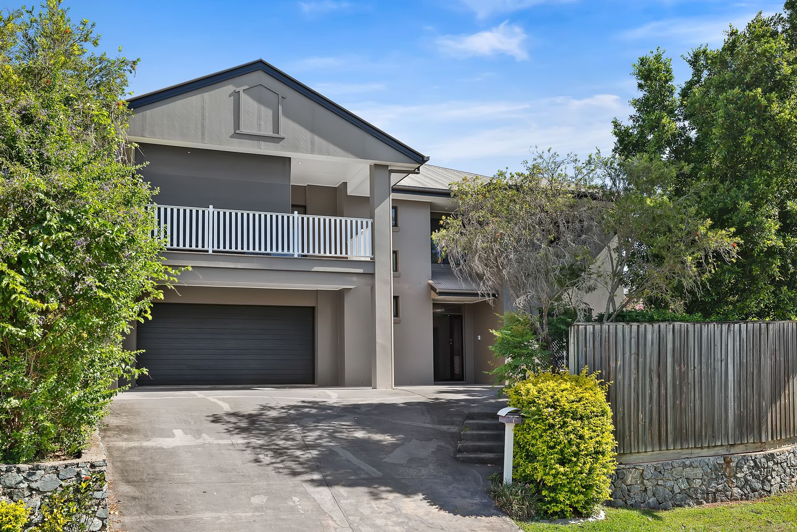 1 Giordano Place, Belmont QLD 4153