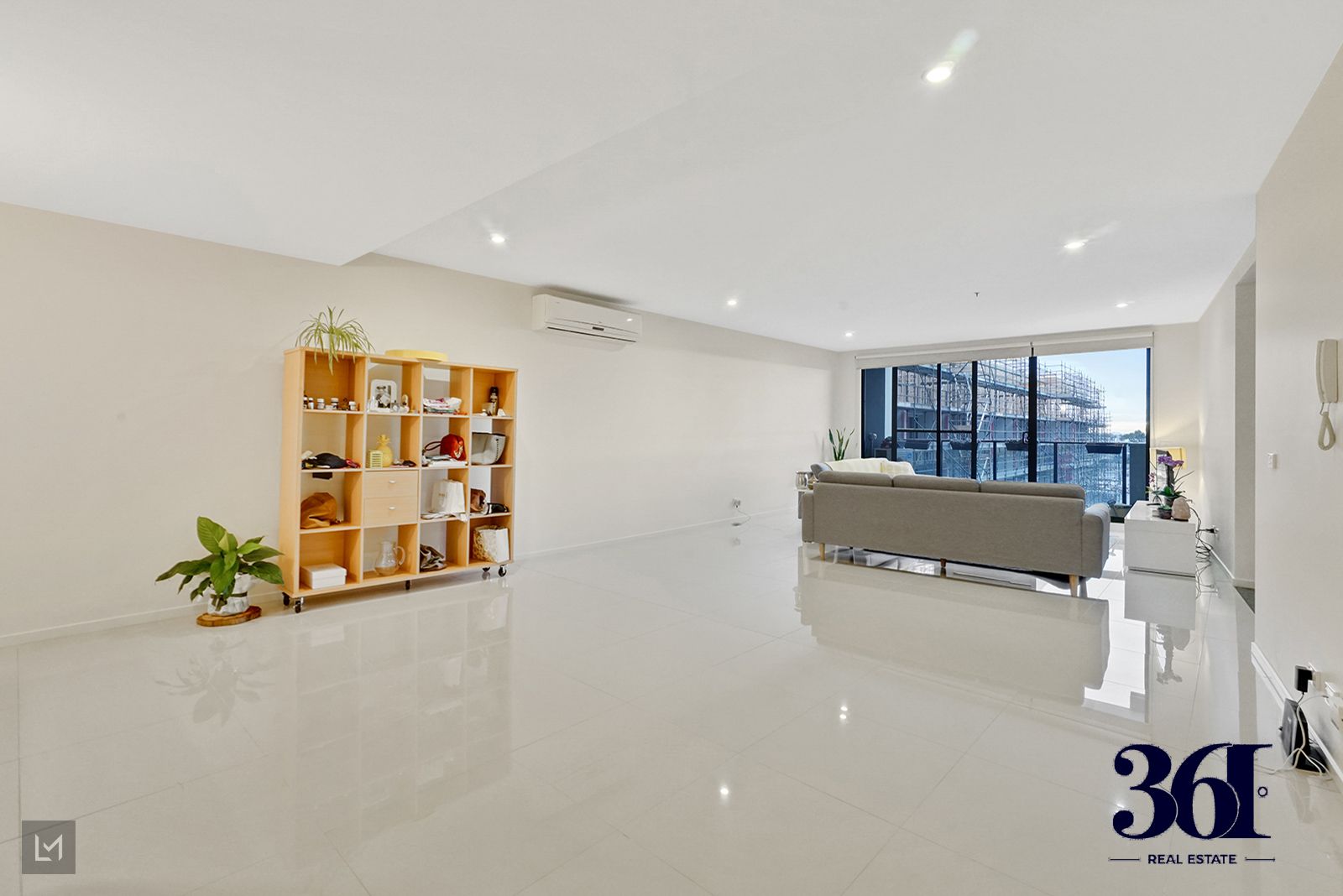 346/73 Lake Street, Caroline Springs VIC 3023, Image 1