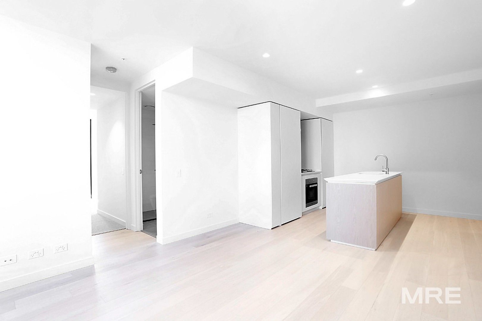 2 bedrooms Apartment / Unit / Flat in 1410/135 A'Beckett Street MELBOURNE VIC, 3000