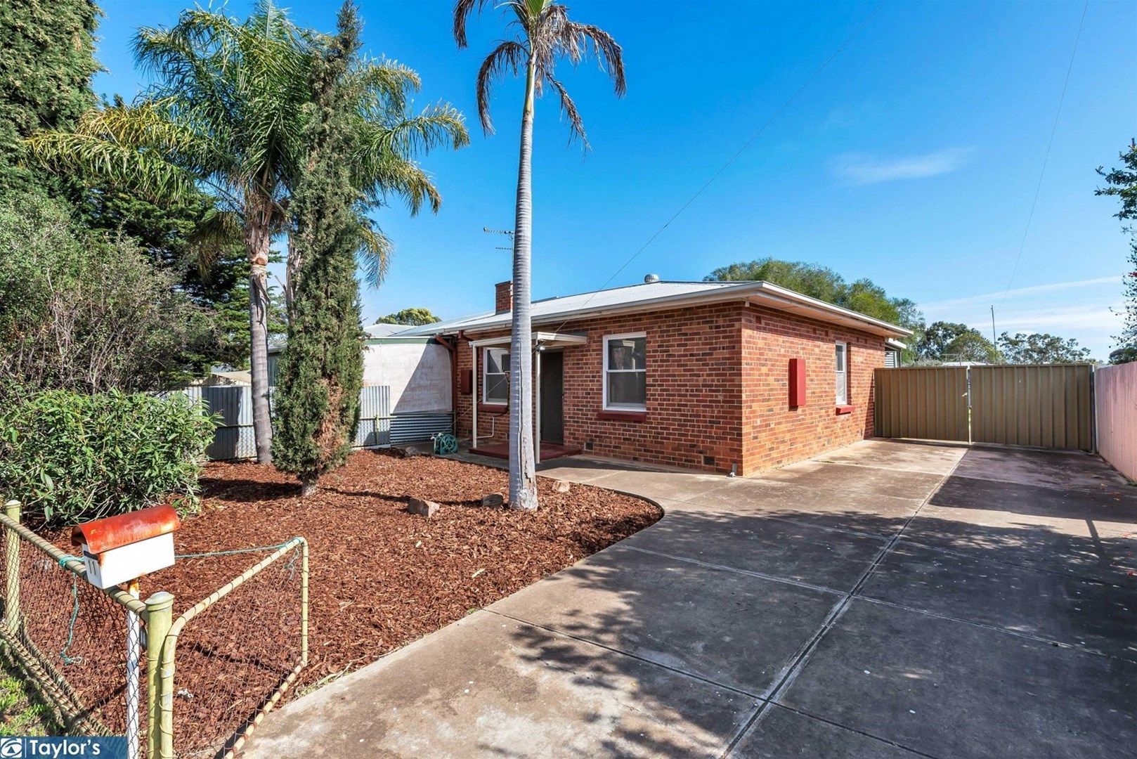 Property Report for 11 Loftis Road, Elizabeth Downs SA 5113