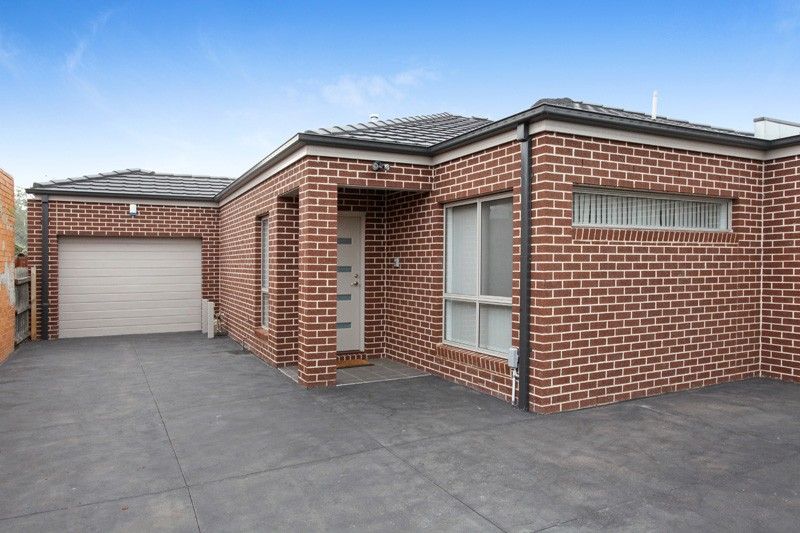 2/4 Bradman Street, Sunshine North VIC 3020, Image 0