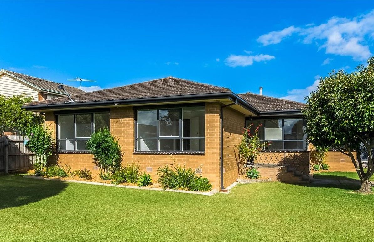 4 bedrooms House in 12 Northam Avenue HIGHTON VIC, 3216