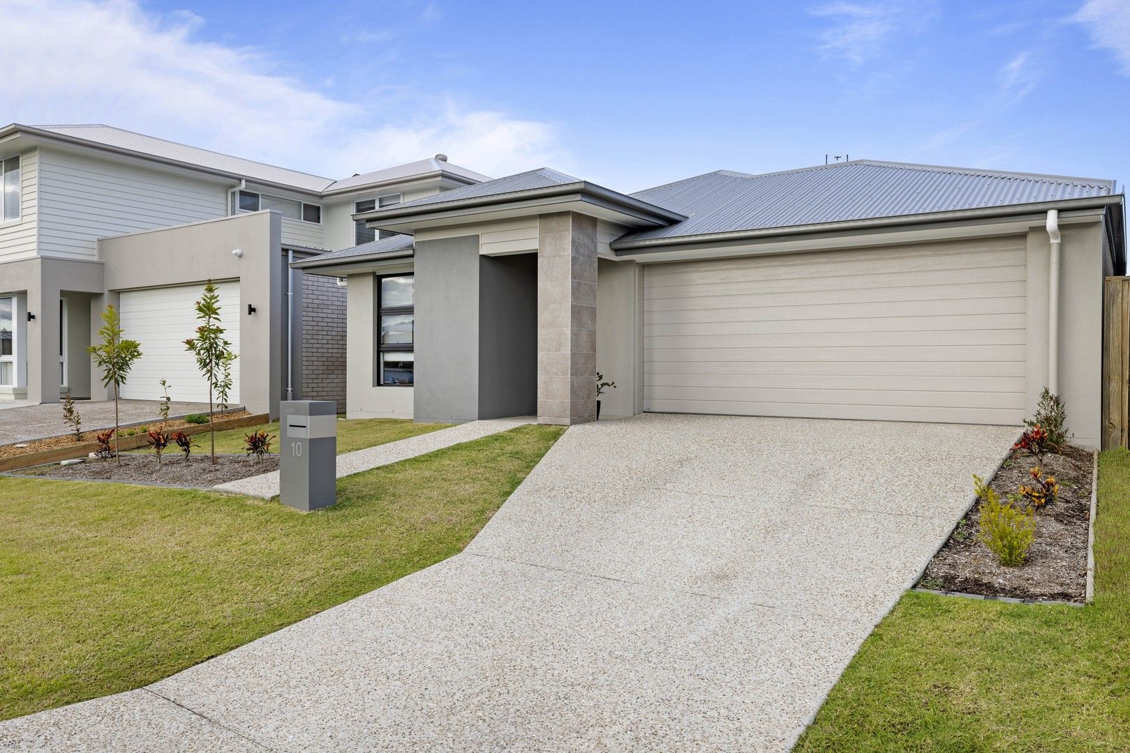4 bedrooms House in 10 Felder Street PALMVIEW QLD, 4553