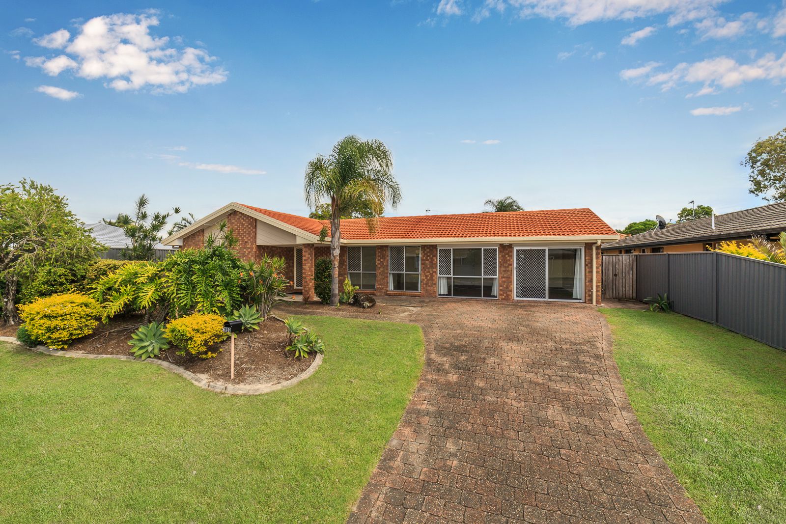 357 Rio Vista Boulevard, Mermaid Waters QLD 4218, Image 0