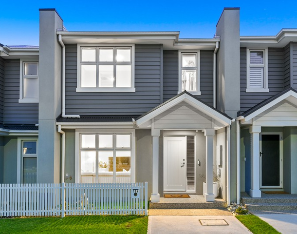 184 Carnival Boulevard, Berwick VIC 3806