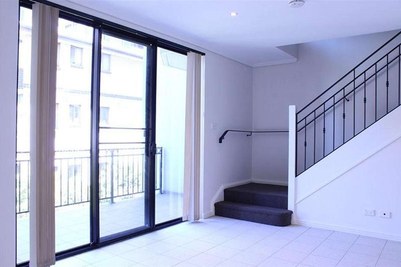 2 bedrooms Apartment / Unit / Flat in 9/11 Charles Street LIVERPOOL NSW, 2170