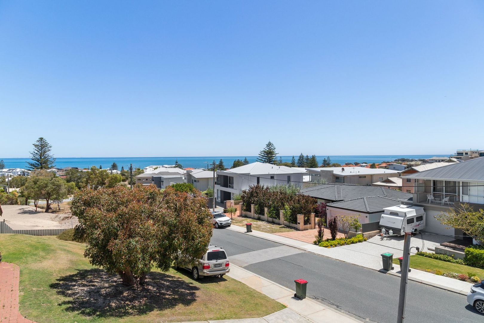 20A Parker Avenue, Sorrento WA 6020, Image 2