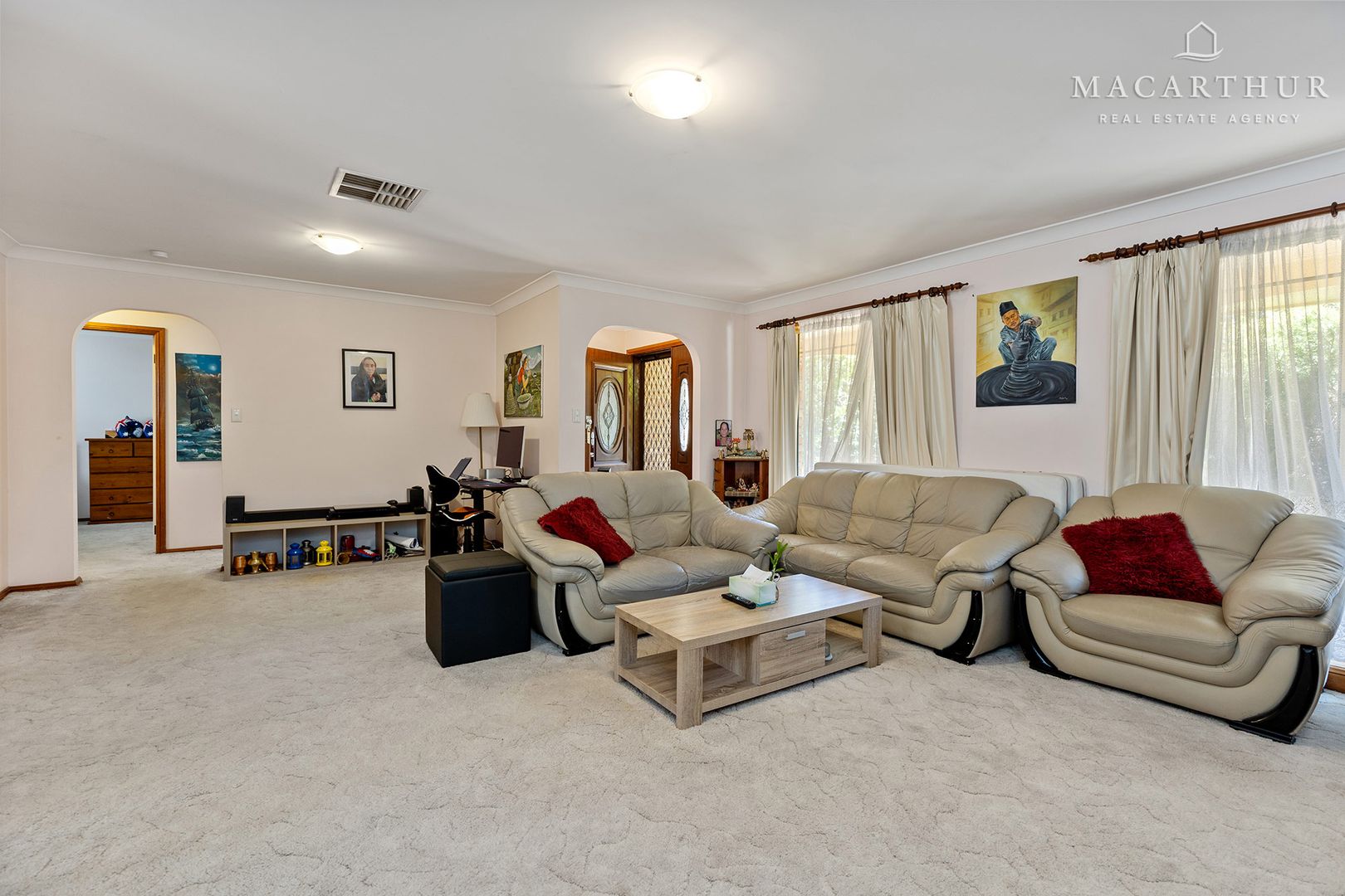 2/2 Plumpton Road, Kooringal NSW 2650, Image 2