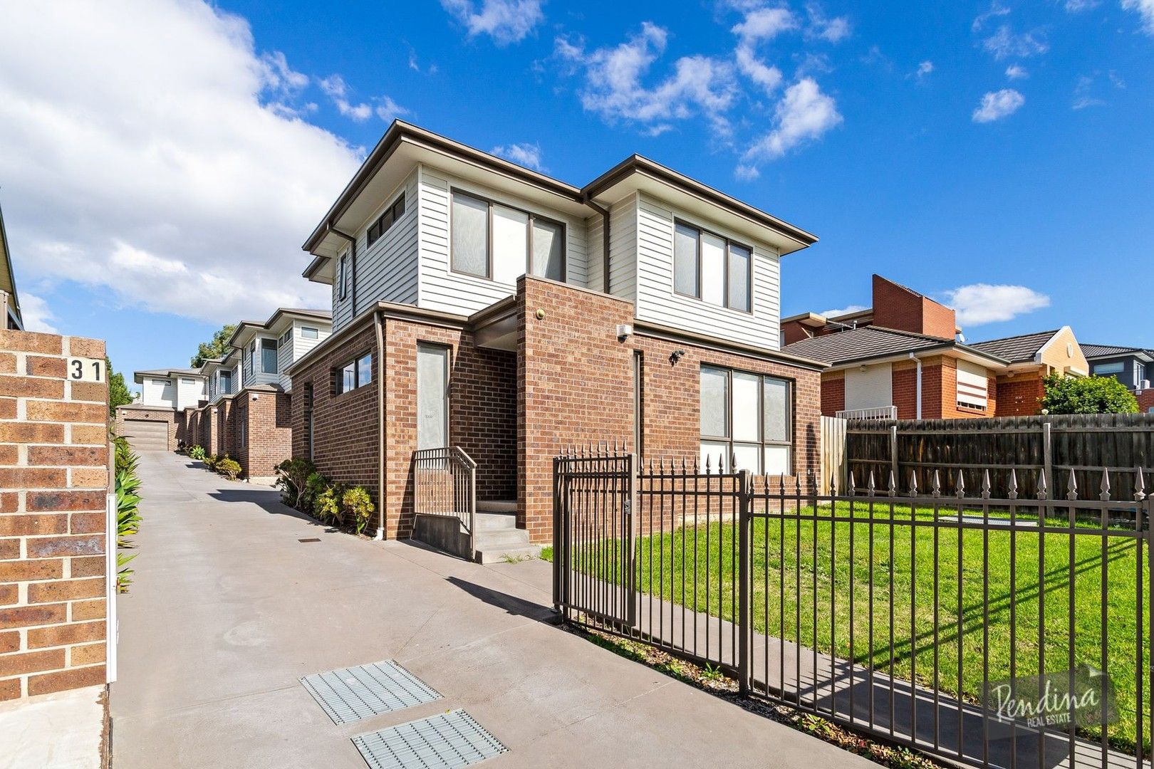 2 bedrooms Townhouse in 2/31 Bloomfield Avenue MARIBYRNONG VIC, 3032