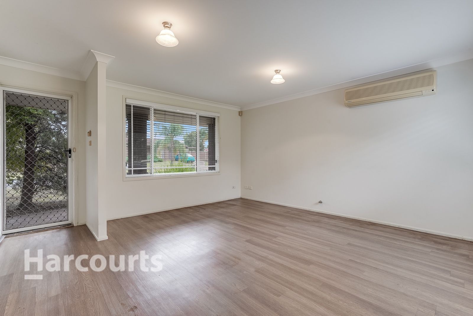 11 Boongary Street, St Helens Park NSW 2560, Image 2