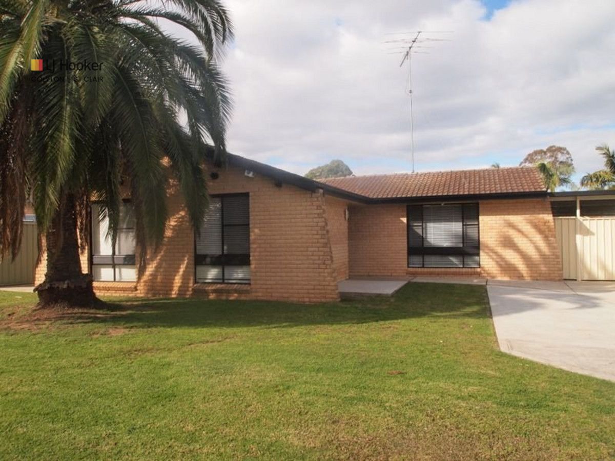 3 bedrooms House in 38 Endeavour Street ST CLAIR NSW, 2759