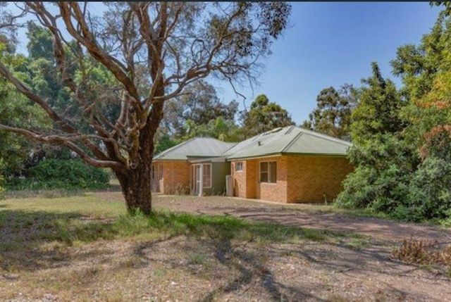 3 bedrooms House in 6 Twelfth Road HAYNES WA, 6112
