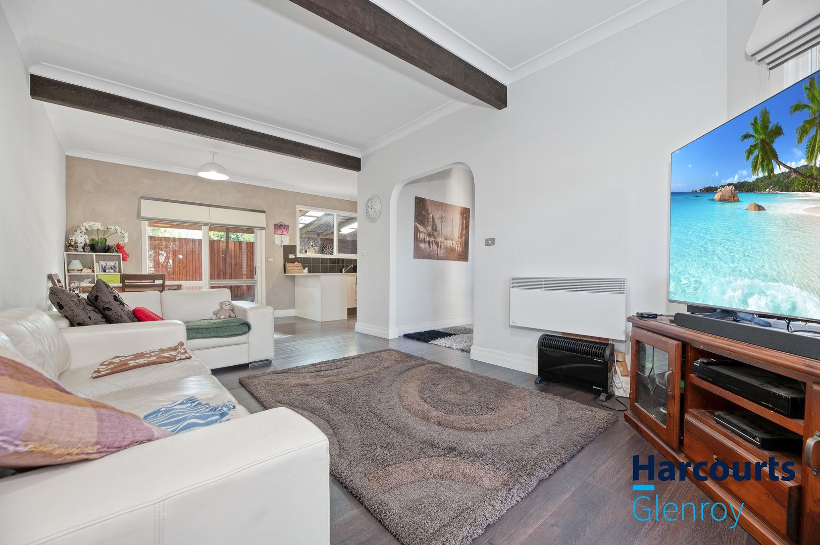 2/17 Flannery Court, Oak Park VIC 3046, Image 2