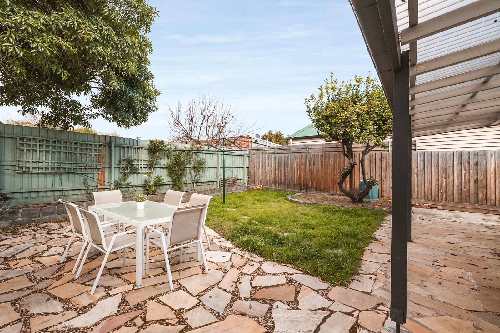 154 Pin Oak Crescent, Flemington VIC 3031, Image 2