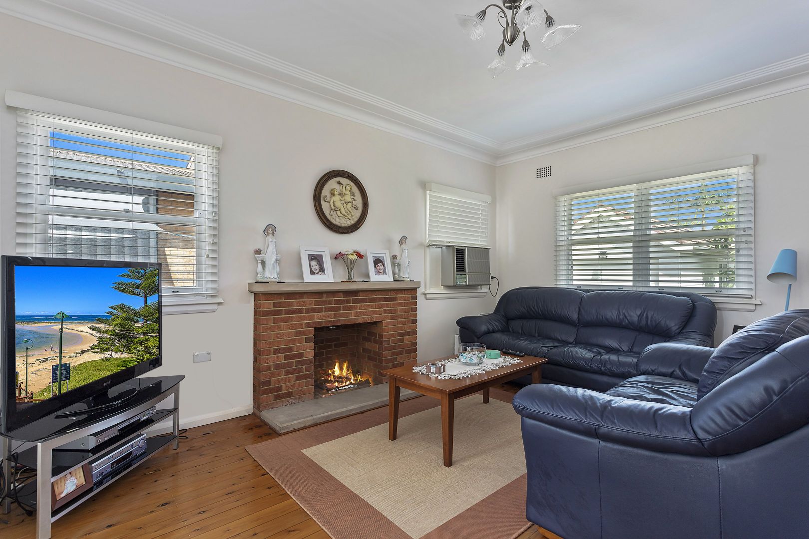 16 Cambridge Street, Umina Beach NSW 2257, Image 1