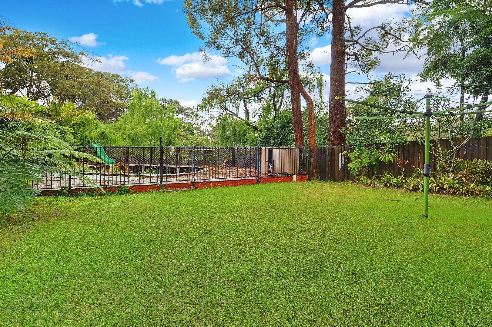 94 Somerville Road, Hornsby Heights NSW 2077, Image 2