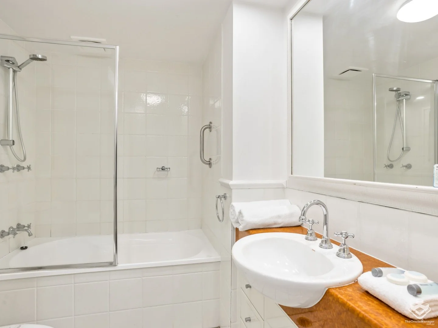 Additional image 5 of ID:21159432/220 The Esplanade, Burleigh Heads QLD 4220