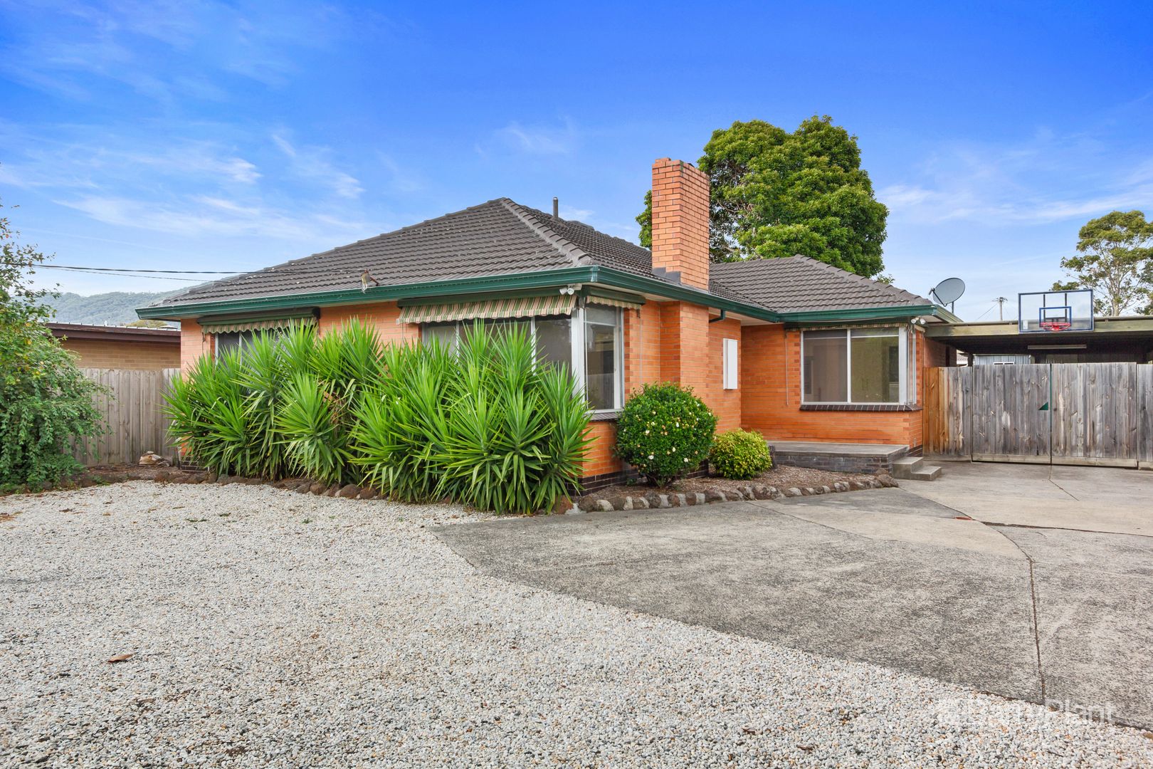 48 Hillview Drive, Kilsyth Property History & Address Research Domain