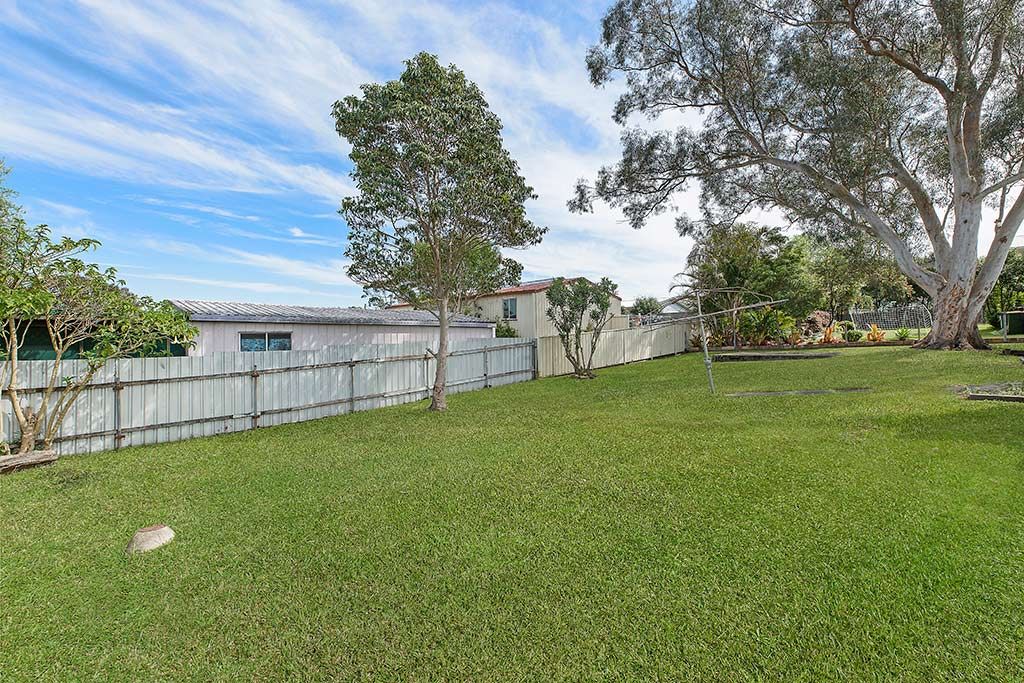 9 Elizabeth Street, Fennell Bay NSW 2283, Image 2