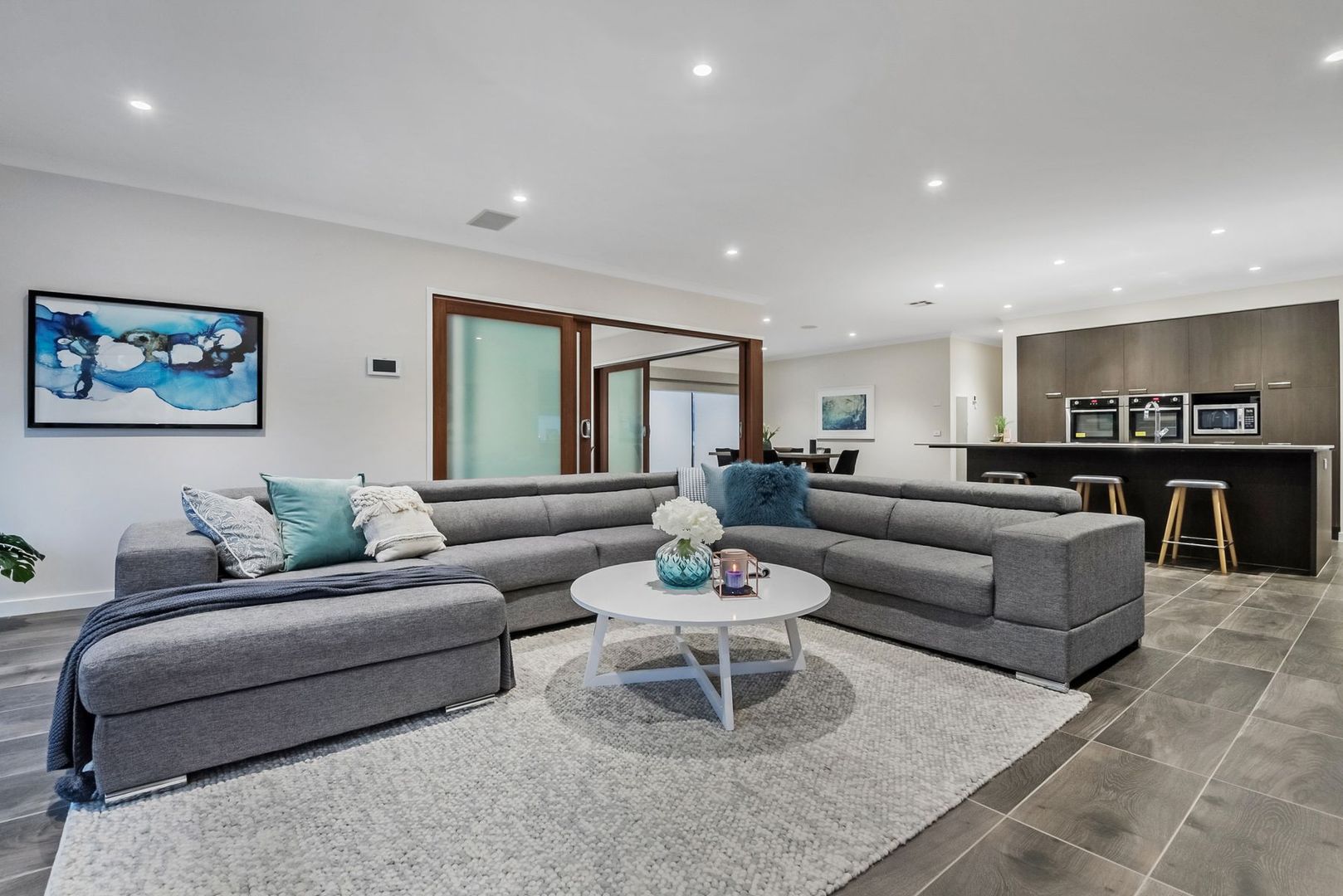 47 Daybreak Vista, Mickleham VIC 3064, Image 2