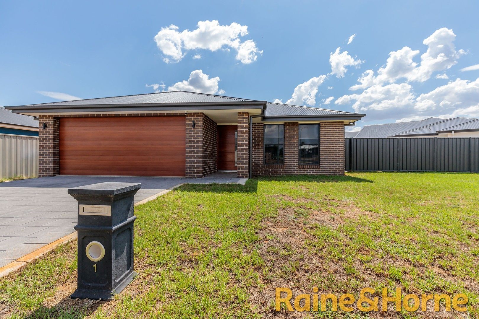 1 Molonglo Crescent, Dubbo NSW 2830, Image 0