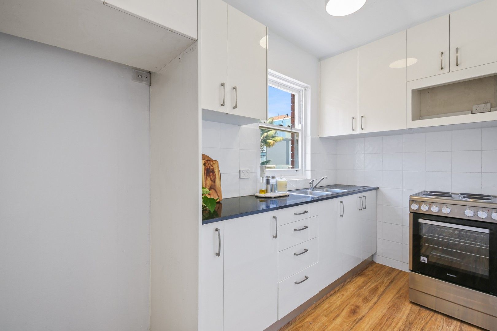 1 bedrooms Apartment / Unit / Flat in 3/9 Waltham Street COOGEE NSW, 2034