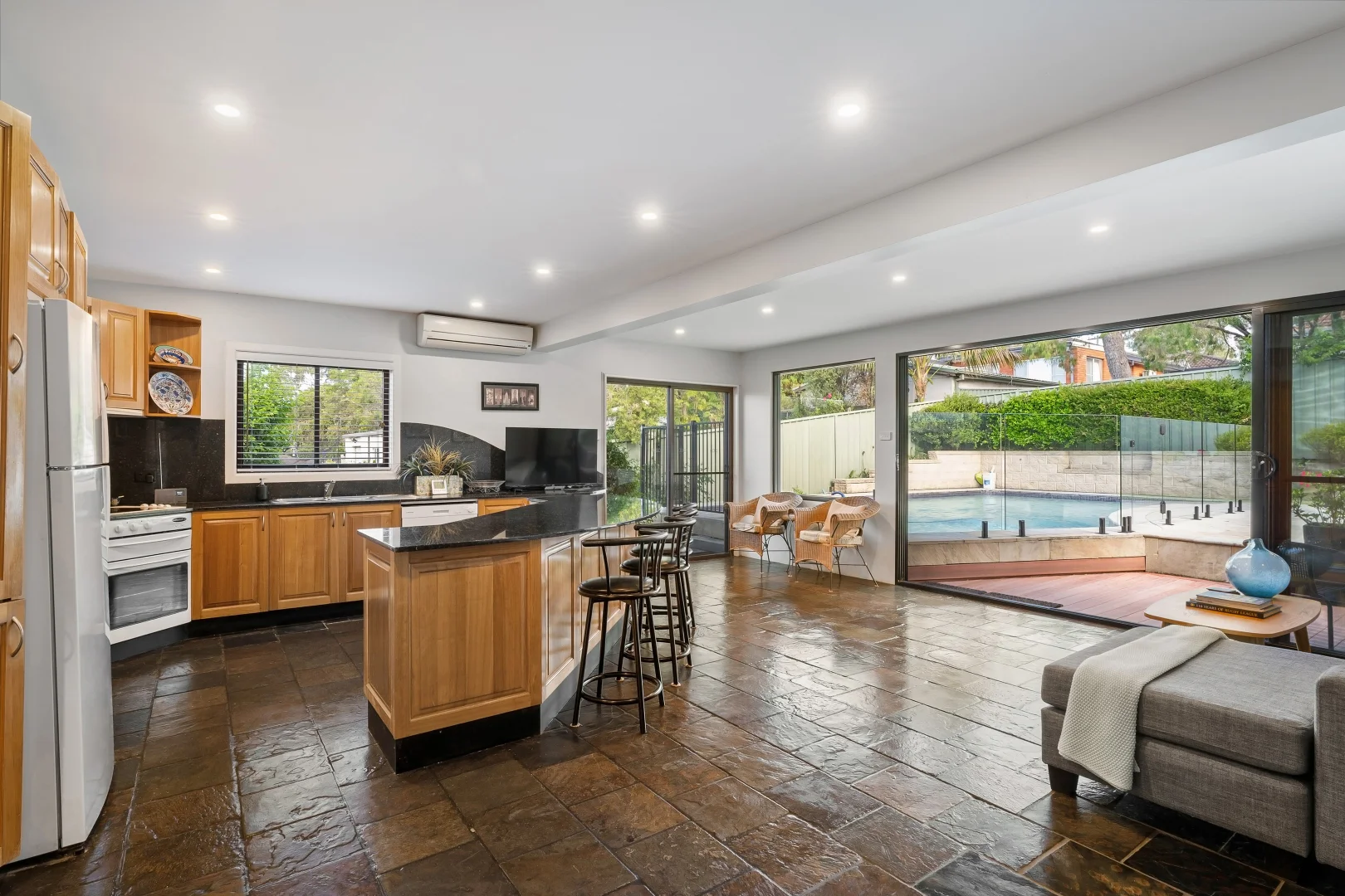 Additional image 3 of 283 Gymea Bay Road, Gymea Bay NSW 2227