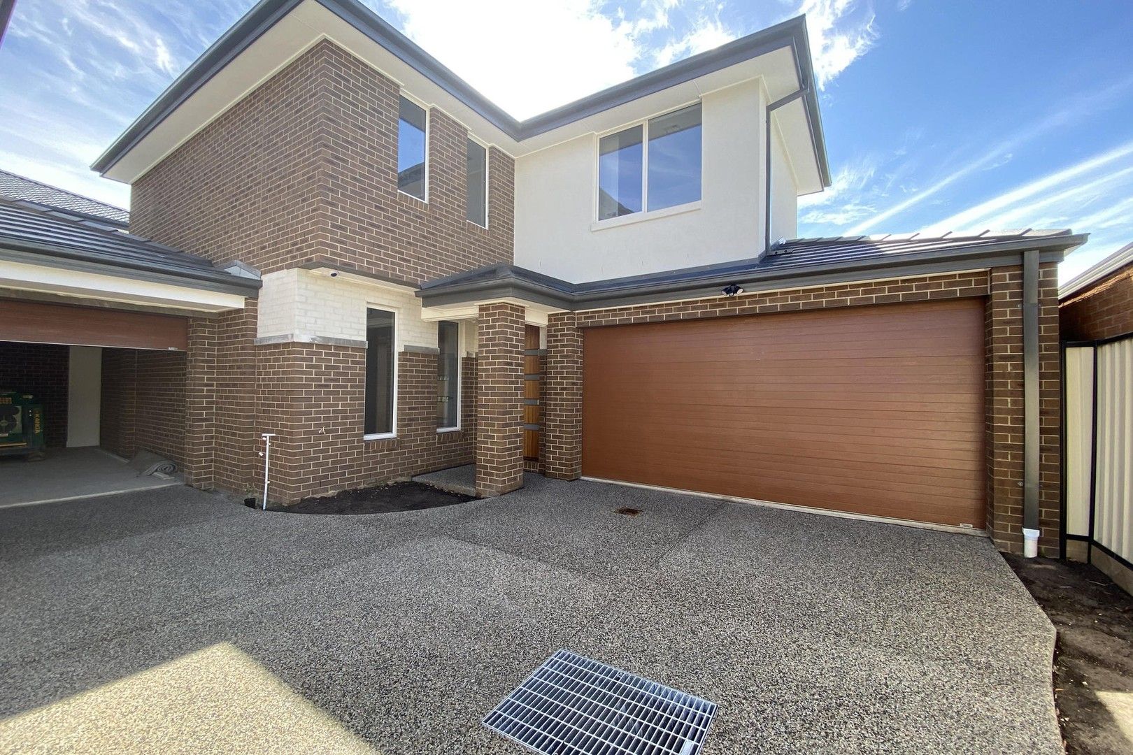 4 bedrooms Townhouse in 2/610 Springvale Road MULGRAVE VIC, 3170