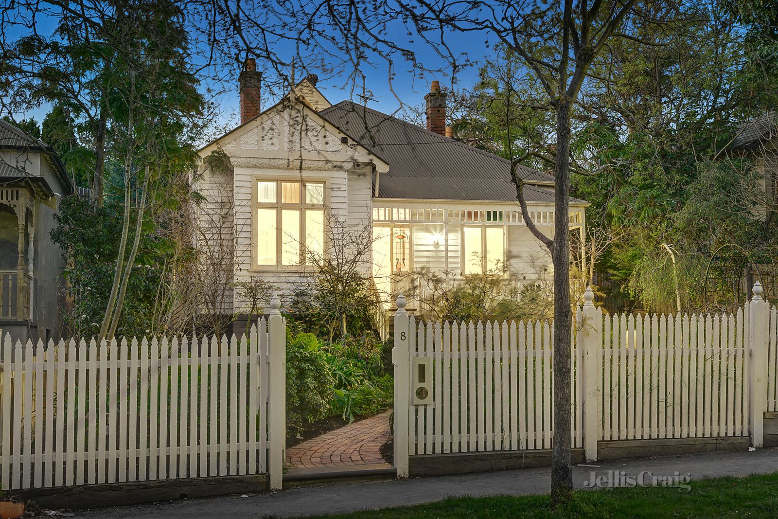 8 Dudley Parade, Canterbury VIC 3126, Image 0