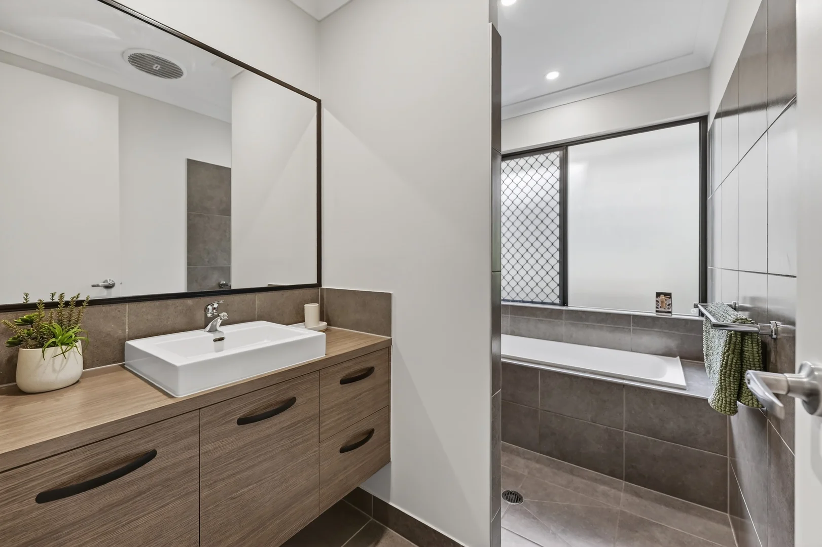 Additional image 18 of 5 Devonshire Court, Jensen QLD 4818