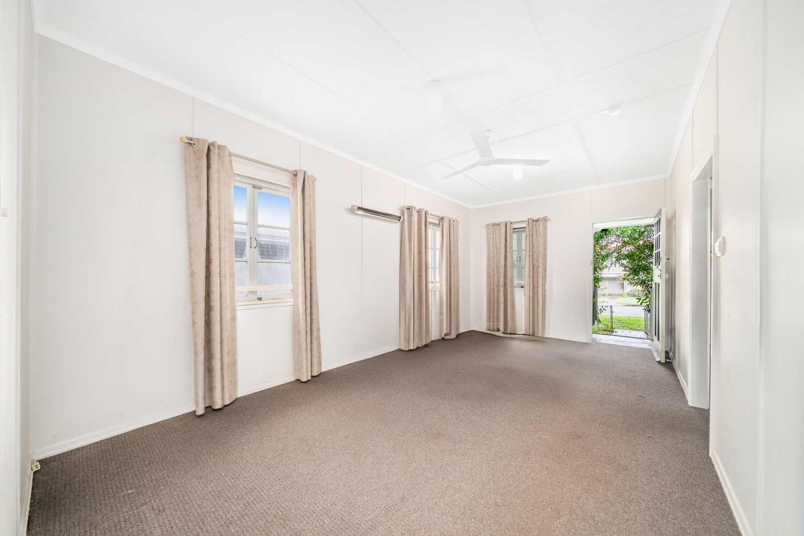 7 Maryborough Terrace, Scarborough QLD 4020, Image 2