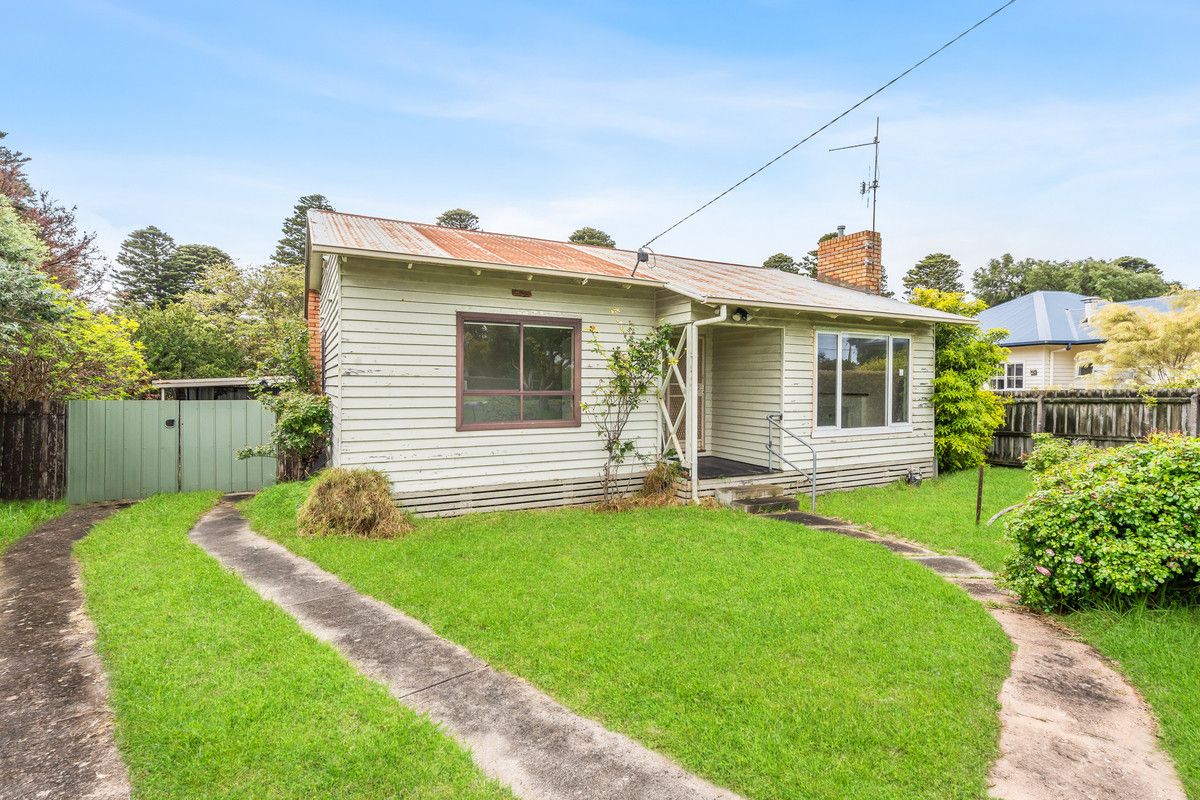 2 bedrooms House in 6 Ritchie Court PORT FAIRY VIC, 3284