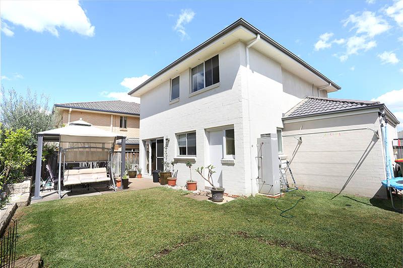 8 Rushden Way, Stanhope Gardens NSW 2768, Image 1