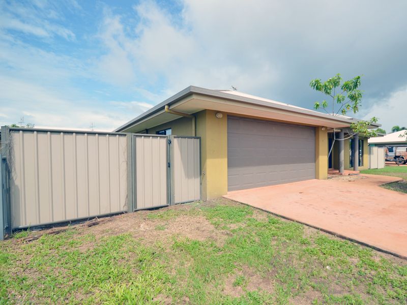 3 Sunbird Ct, Rocky Point QLD 4874, Image 2