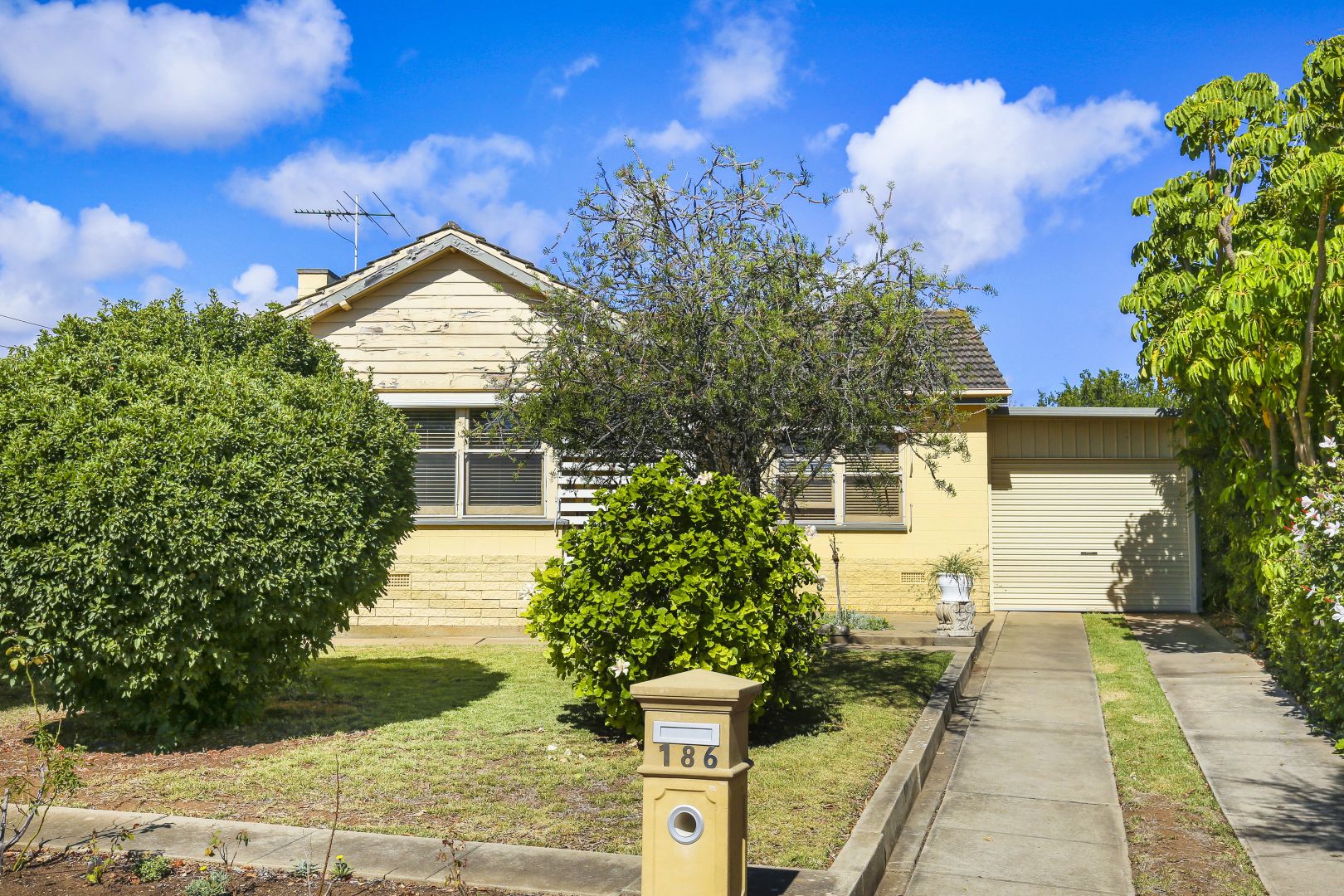 186 Seacombe road, Seaview Downs SA 5049, Image 1