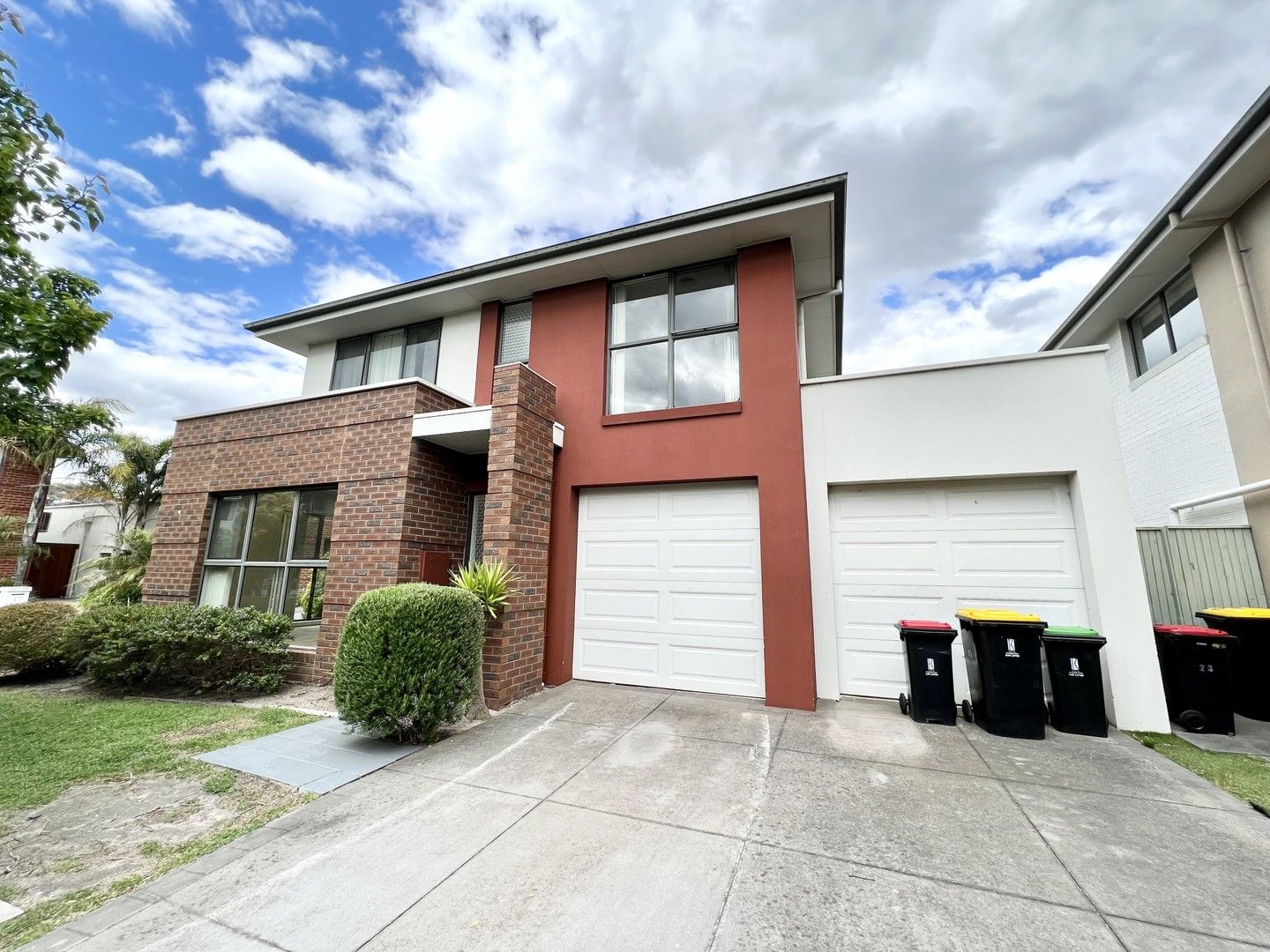 3 bedrooms House in 21 St Georges Crescent HEATHERTON VIC, 3202
