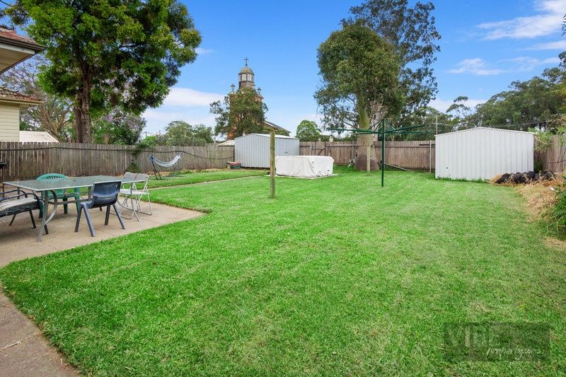 2 Claremont Crescent, Windsor NSW 2756, Image 2