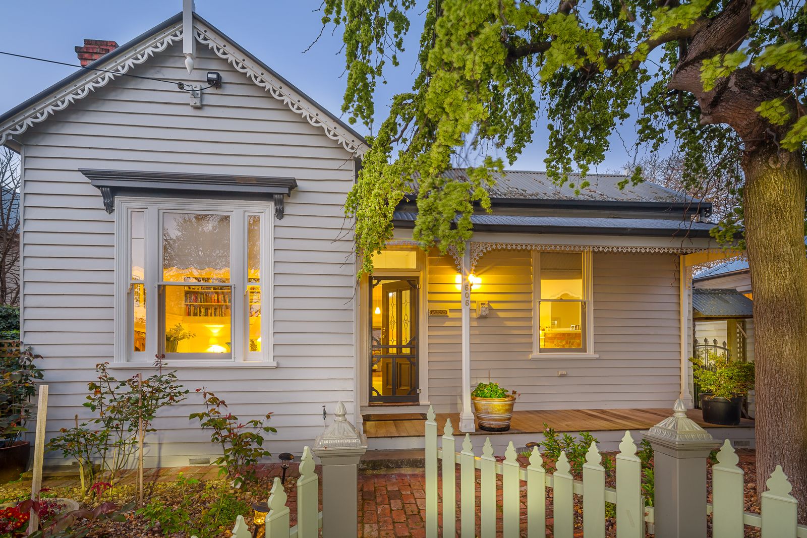 606 Sebastopol Street, Ballarat Central Property History & Address