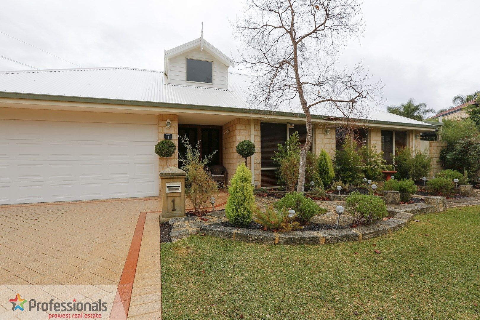 1 Cheshunt Gardens, North Lake WA 6163, Image 1