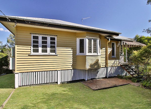 1 Greenway Street, Churchill QLD 4305