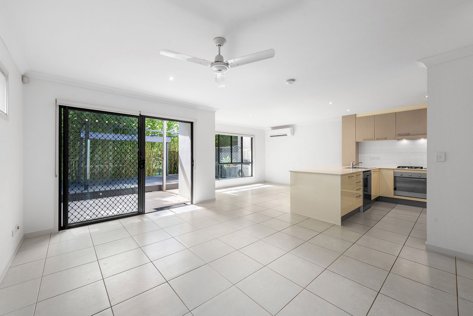 4/13 Quarrion Street, Taigum QLD 4018, Image 2