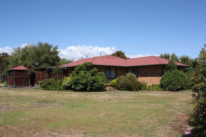 19 Bundarra Drive, Squeaking Point TAS 7307, Image 2