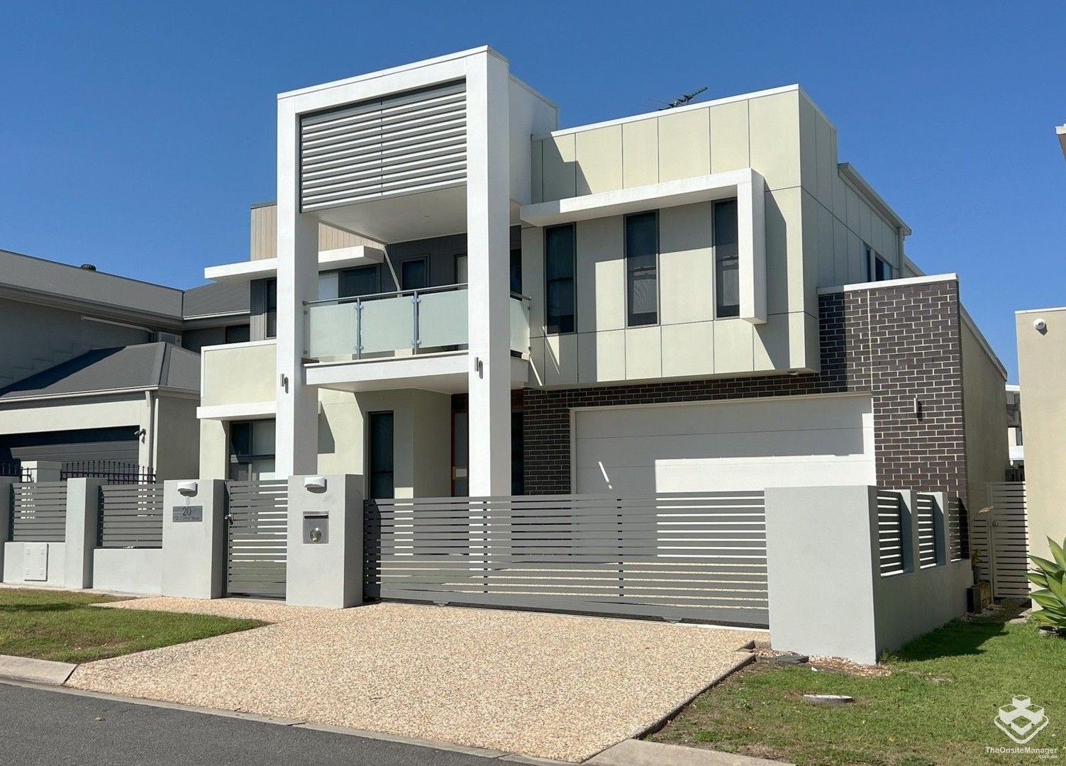 5 bedrooms House in 20 Skyview Avenue ROCHEDALE QLD, 4123