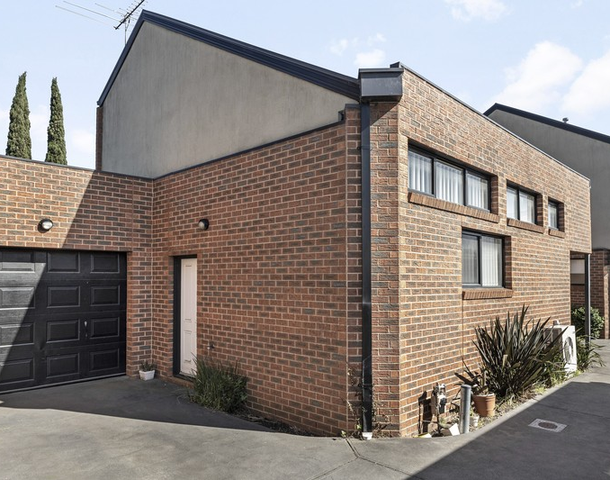 2/103 St Leonards Road, Ascot Vale VIC 3032