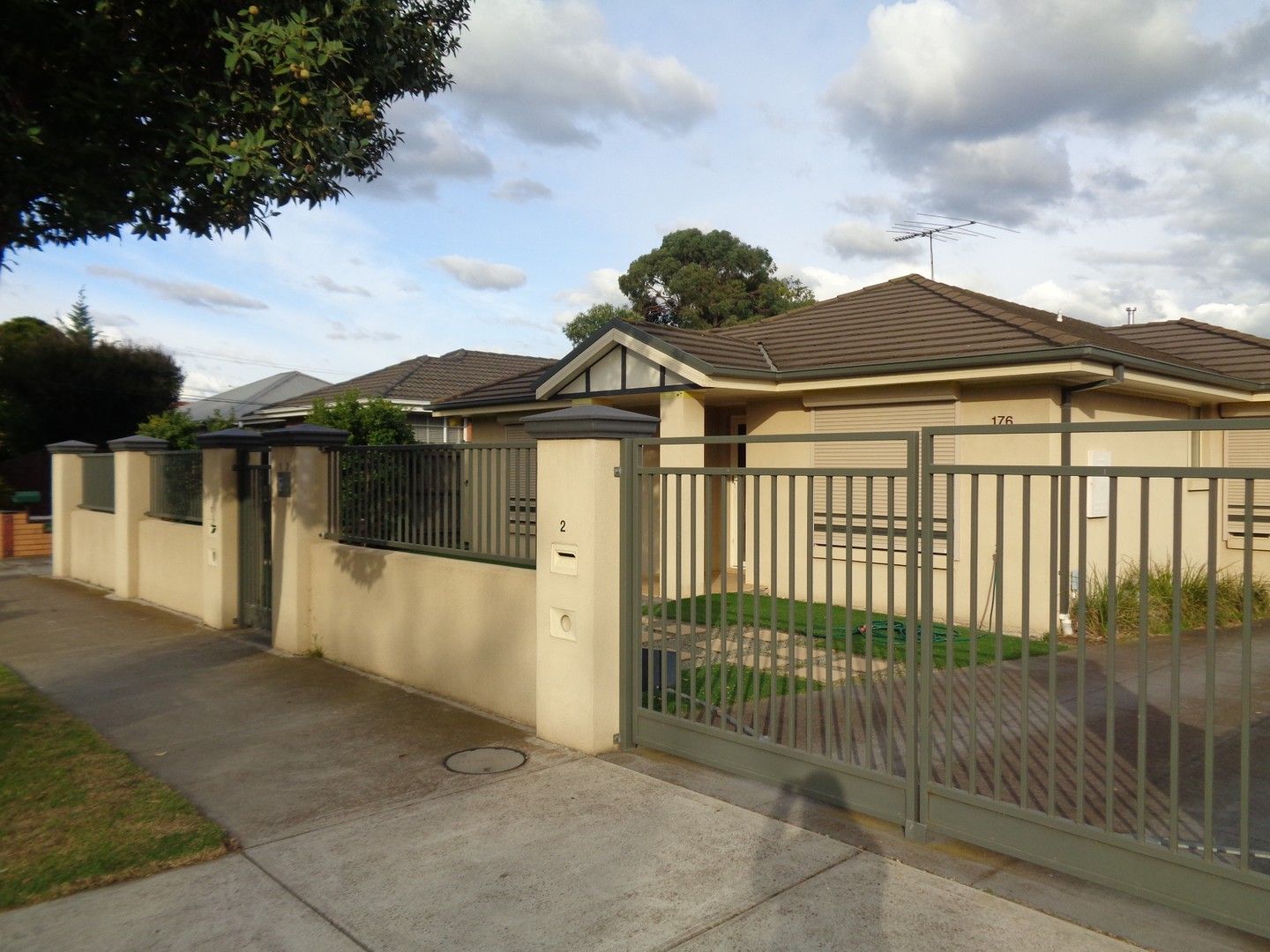 3 bedrooms Apartment / Unit / Flat in 1/176 Blyth Street ALTONA VIC, 3018