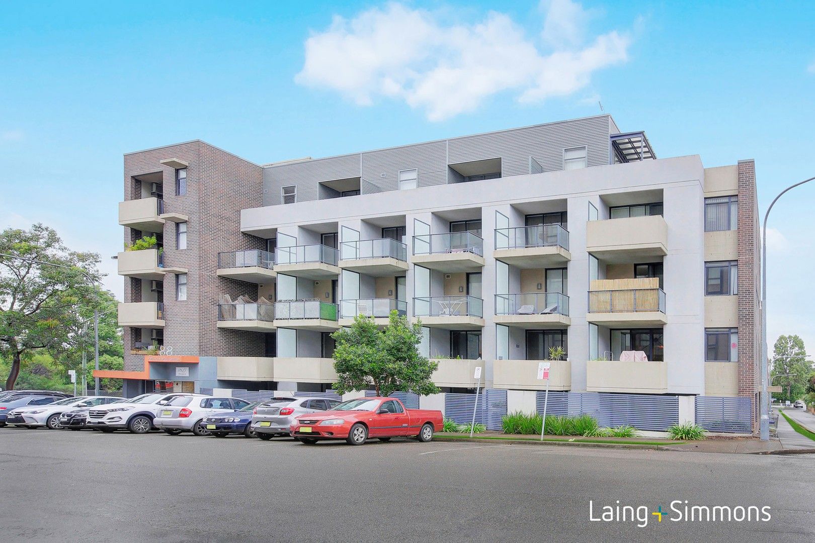 2 bedrooms Apartment / Unit / Flat in 14/88 James Ruse Drive ROSEHILL NSW, 2142