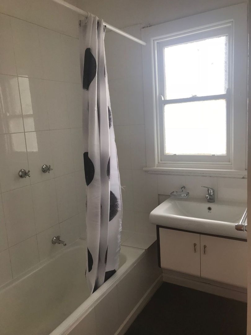 18 Holyrood Street, Maryborough VIC 3465 House For Rent Domain