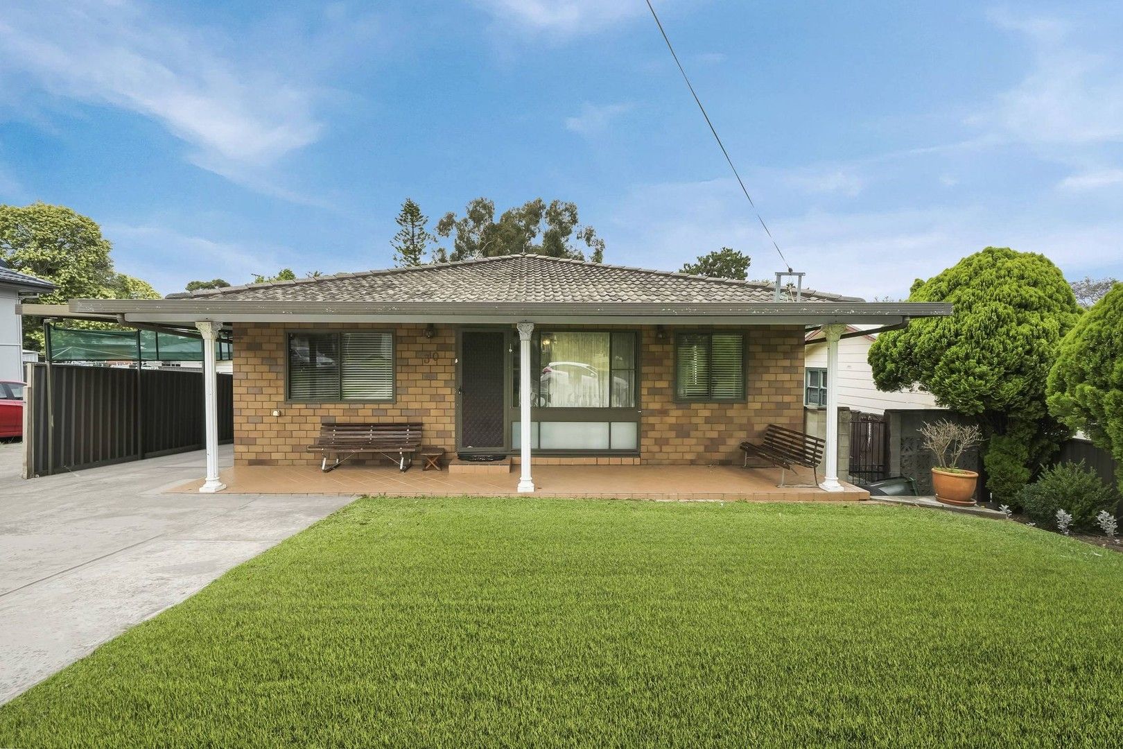 3 bedrooms House in 30 Carrington Circuit LEUMEAH NSW, 2560