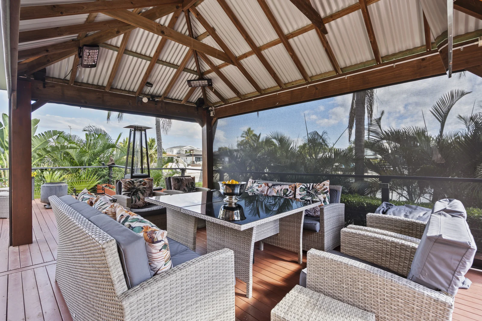 Additional image 16 of 138 Amalfi Drive, Isle Of Capri QLD 4217